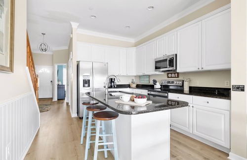 Waters Edge Casa | 93 Waters Edge - Townhome - Pool