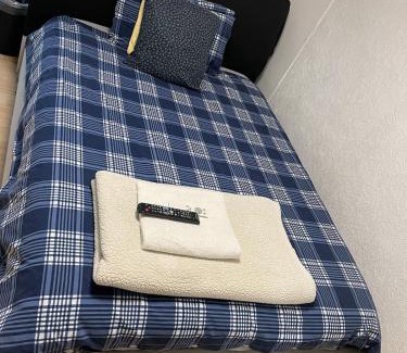 Edmonton Apartamento | 96TR Double bed bedroom - Edmonton green