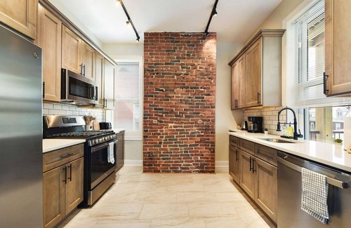 Point Breeze North Apartamento | Free Parking+9Bedrooms+Netflix+BBQ Near Bakery Sq.