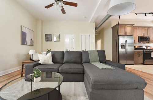 Point Breeze North Apartamento | Free Parking+9Bedrooms+Netflix+BBQ Near Bakery Sq.