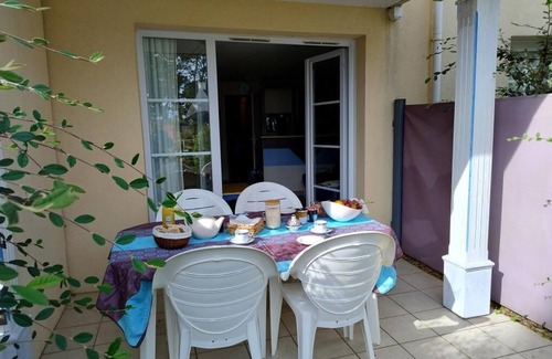Fouesnant Apartamento | A 03 Apartment with pool and sea view
