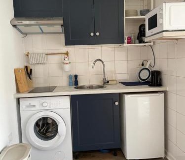 Rueil-Malmaison Apartamento | A 10min de Paris La Défense et Roland garros appartement tout confort avec parking et climatisation