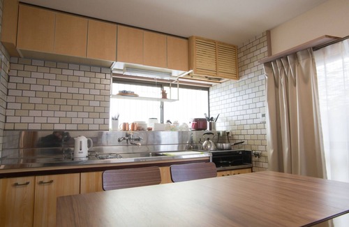 Yunoura Onsen Casa | A 10minute walk from Dogo Onsen a private house / Matsuyama Ehime