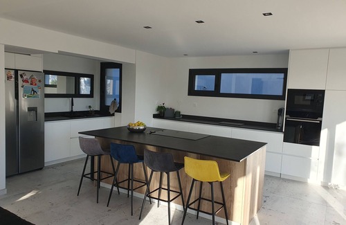 La Ciotat Casa | A 15 minutes de la plage a Pied. Maison individuelle avec grande piscine.