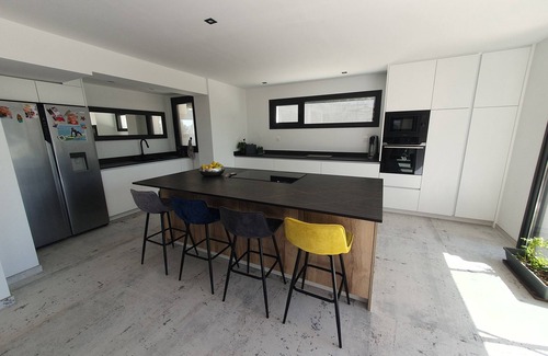 La Ciotat Casa | A 15 minutes de la plage a Pied. Maison individuelle avec grande piscine.