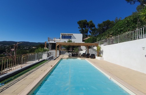 La Ciotat Casa | A 15 minutes de la plage a Pied. Maison individuelle avec grande piscine.