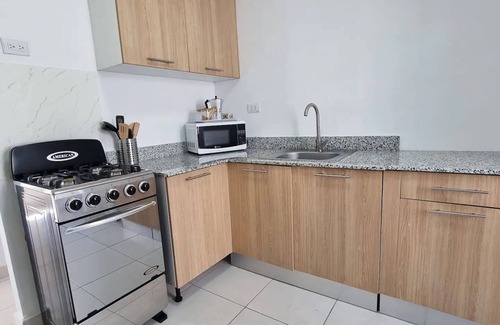 Santo Domingo Este Apartamento | ¡A 15 minutos del aeropuerto SDQ! + Vehículo opcional