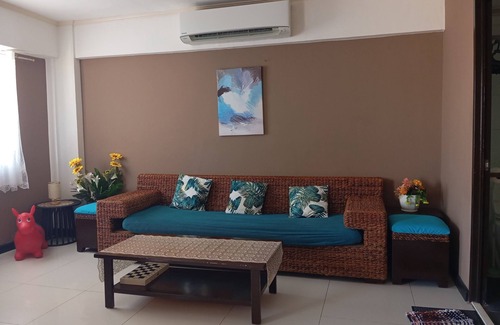 Mactan Export Processing Zone Condominio | A 2-bedroom condo w/ 2 king-sized bed and spacious living room near to Airport.