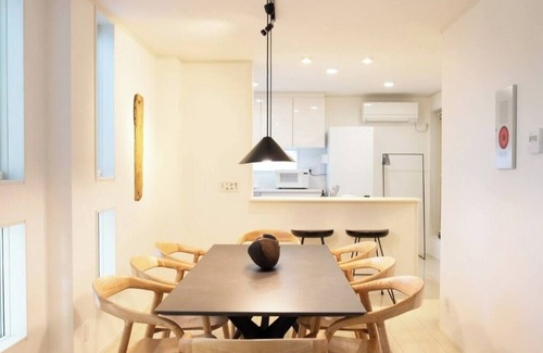 Yokosuka Casa | A 3storey building with an ocean view and rooftop / Yokosuka Kanagawa