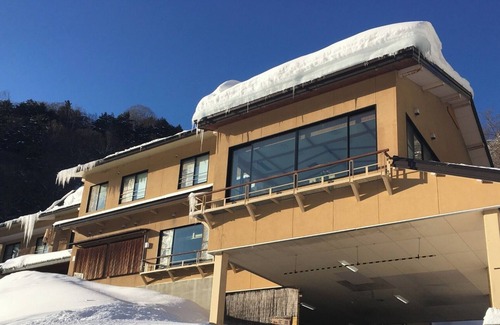 Matsumoto Hotel | A 6tatami Japanesestyle room with a view of the / Matsumoto Nagano