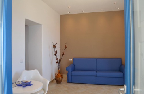 Malfa Casa | A Alera Room and Breakfast