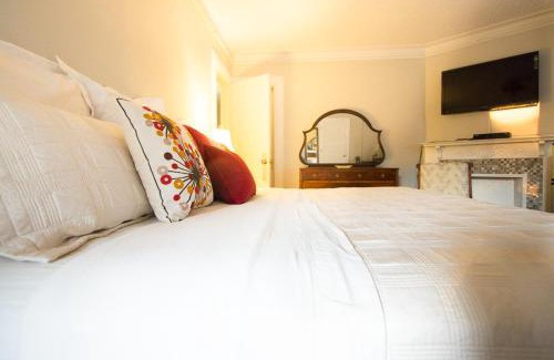 Ditmas Park Cama Y Desayuno | A and FayeBed and Breakfast, Inc,
