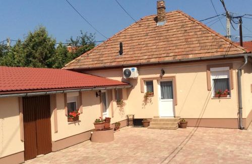 I.Eger Apartamento | A bástya árnyéka