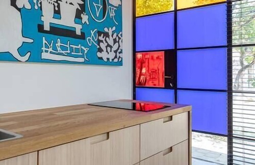 Neve Tzedek Apartamento | A Bauhaus Gem - Prime Location