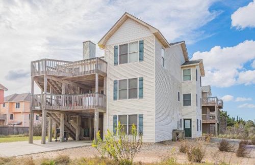 Corolla Casa | A Beach Ball - C5112