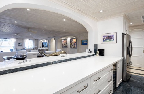 Durants Apartamento | A beachfront apartment with a private plunge pool & direct access to the beach