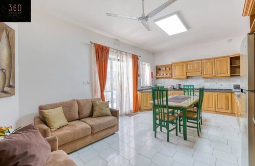 Naxxar Casa | A beautiful 4BR villa with private pool & deck