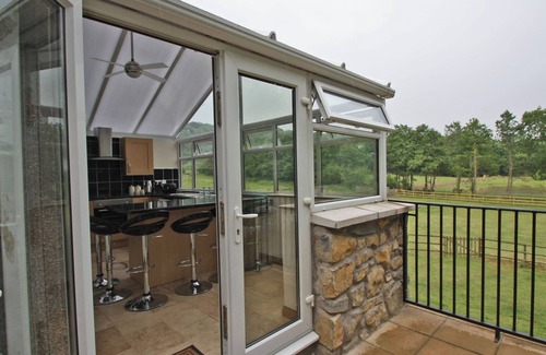Peterston-Super-Ely Cabaña | 2 bedroom accommodation in Peterston-Super-Ely, Cardiff