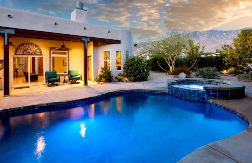 Palm Springs Casa | A Beautiful Desert Escape with Everything You Need