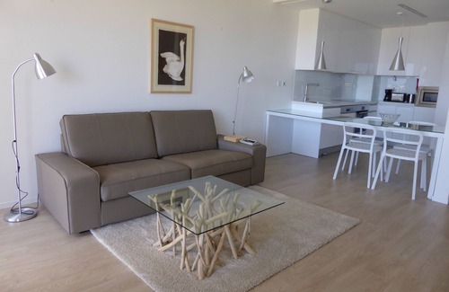Fuseta Apartamento | A beautiful one bedroom apartment - right on the waterfront in the Ria Formosa.