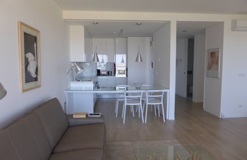 Fuseta Apartamento | A beautiful one bedroom apartment - right on the waterfront in the Ria Formosa.