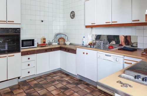 Cadiz Apartamento | A beautiful vacation near the sea awaits you in this vacation apartment.