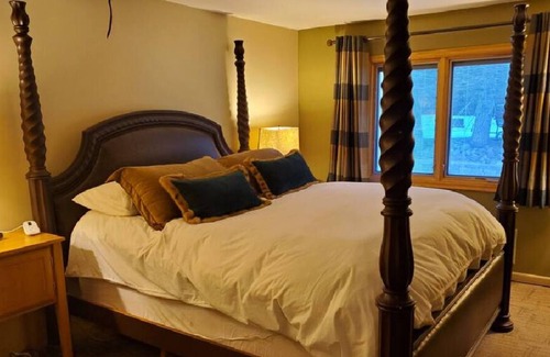 Mammoth Lakes Villa | A beautifully remodeled unit.