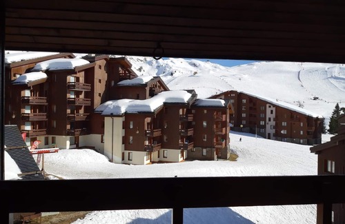 Belle Plagne Apartamento | A BELLE-PLAGNE (2050 m), ESQUÍ A PIE, EN EL CORAZÓN DE LA ESTACIÓN, LA BERILA