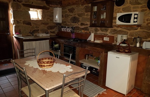 San Xoan de Rio Casa | A Brava casa de uso turistico