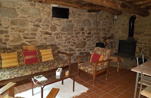 San Xoan de Rio Casa | A Brava casa de uso turistico