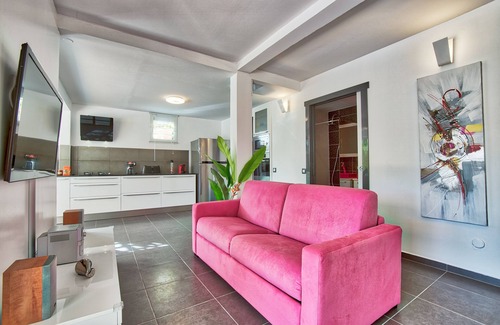 Sainte-Anne Apartamento | JOLIREVECREOLE: Apartamento de lujo, 4 **** entre mar y campo con piscina