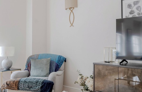 Westminster Apartamento | ❄️ A/C. Lift 🛗 EarlyDrop ⏰ FlexPolicy 🔄 King 👑 Full Kitchen 👨‍🍳 W/D 🧺