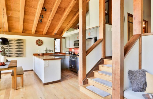 Alpine Meadows Cabina | A Cabin by Heath, An Idyllic Escape in Lake Tahoe
