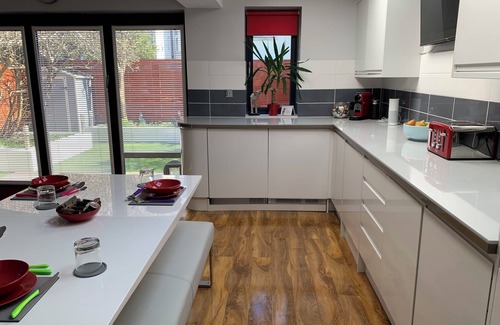 Brighton Cama Y Desayuno | Baño privado encantador y desayuno 1
