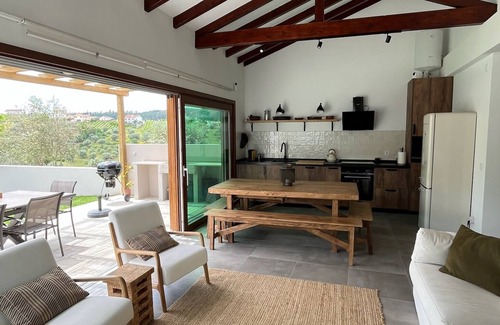Abrantes Cabaña | A Carpinteira Lake House - An authentic Portuguese country house by the lake!