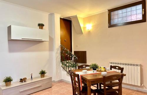 Zona XXX Castel Fusano Casa | A Casa di Anto - 90 mq con parcheggio interno Animal friendly