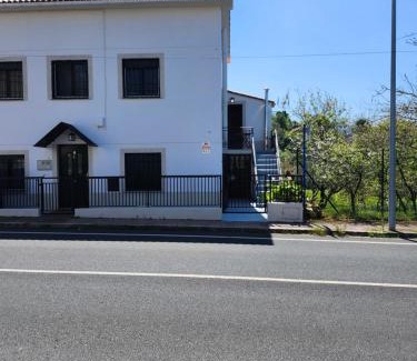 Perbes Apartamento | A Casa do Fondal