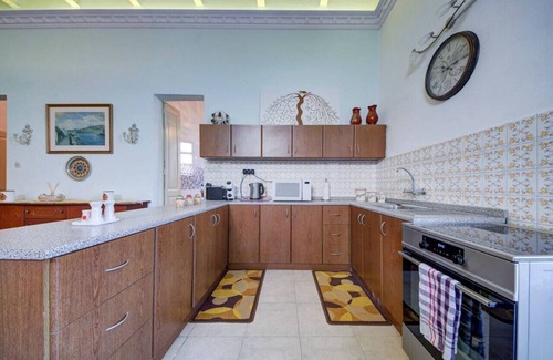 San Gwann Casa | A central authentic Townhouse with Rooftop Bliss
