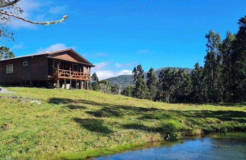 Urupema Chalet De Esquí | A chalet surrounded by nature in the Serra Catarinense