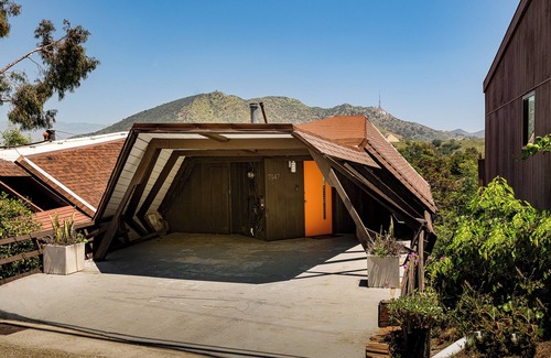 Hollywood Hills Casa | A chance to stay in one of the Iconic Mid-Century Modern Boat Houses perched in the Hollywood Hills