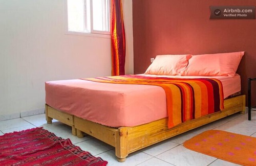 Gueliz Casa | Un Encanto y asequible tradicional marroquí casa / riad