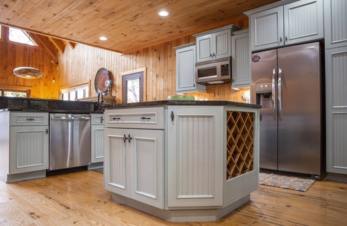 Six Mile Casa | A charming lakefront Lake Keowee home!