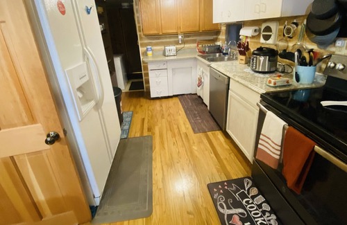 Franklin to the Fort Cama Y Desayuno | A Cheerful 1 and half house located in Missoula Montana. Sleeps 3 people only.