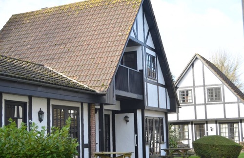 Saint Erth Praze Apartamento | A comfortable accommodation for up to nine guests set within the grounds of Tolroy Manor