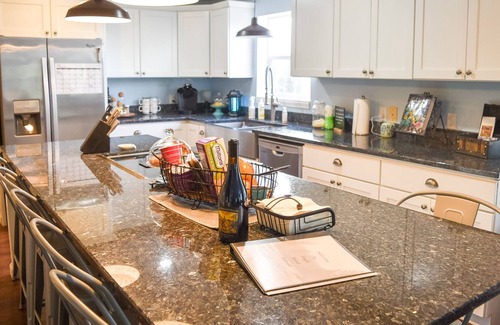 McMinnville Casa | A comfortable and peaceful retreat nestled in the foothills of the coast range.