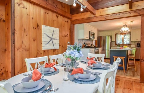 East Harwich Casa | A Contemporary Gem w/Cape Character, Dog Friendly!
