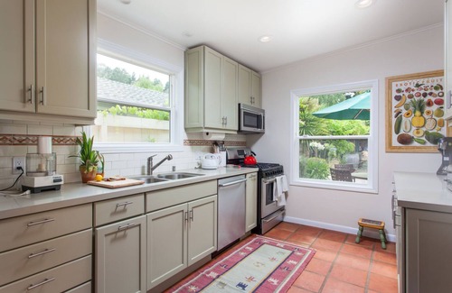 Tamalpais-Homestead Valley Casa | A country retreat near San Francisco