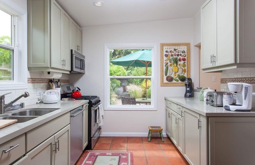 Tamalpais-Homestead Valley Casa | A country retreat near San Francisco