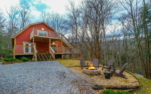 Gatlinburg - Pigeon Forge Villa | A Country Retreat