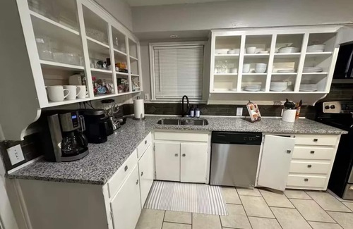 Meadowbrook Casa | A cozy and secure home that is a perfect getaway for your next visit!